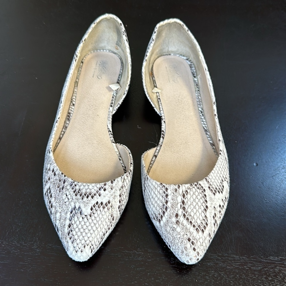 Faux snakeskin cutout pointy toe flats SZ 11 - Picture 3 of 7